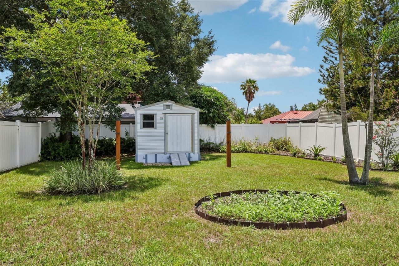 14309 Brentwood Drive , Tampa, FL 33618 Photo