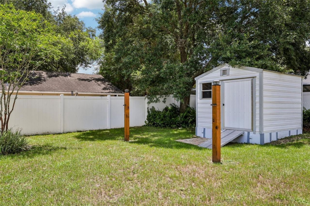 14309 Brentwood Drive , Tampa, FL 33618 Photo