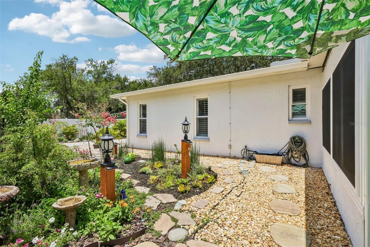 14309 Brentwood Drive , Tampa, FL 33618 Photo