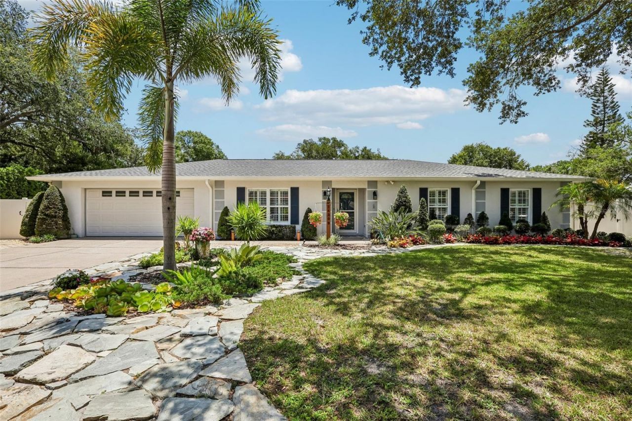 14309 Brentwood Drive , Tampa, FL 33618 Photo