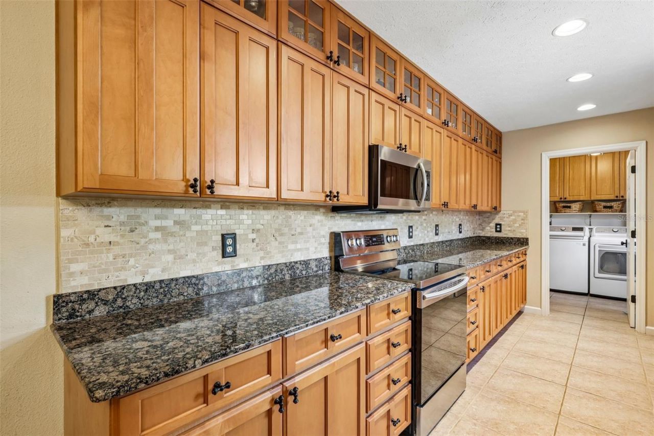 14309 Brentwood Drive , Tampa, FL 33618 Photo