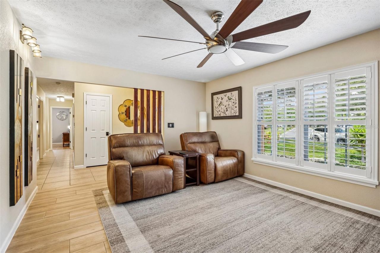 14309 Brentwood Drive , Tampa, FL 33618 Photo