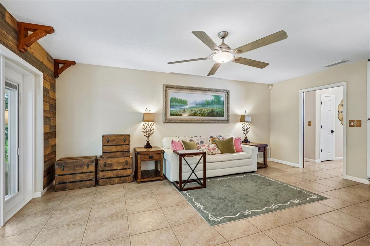 14309 Brentwood Drive , Tampa, FL 33618 Photo