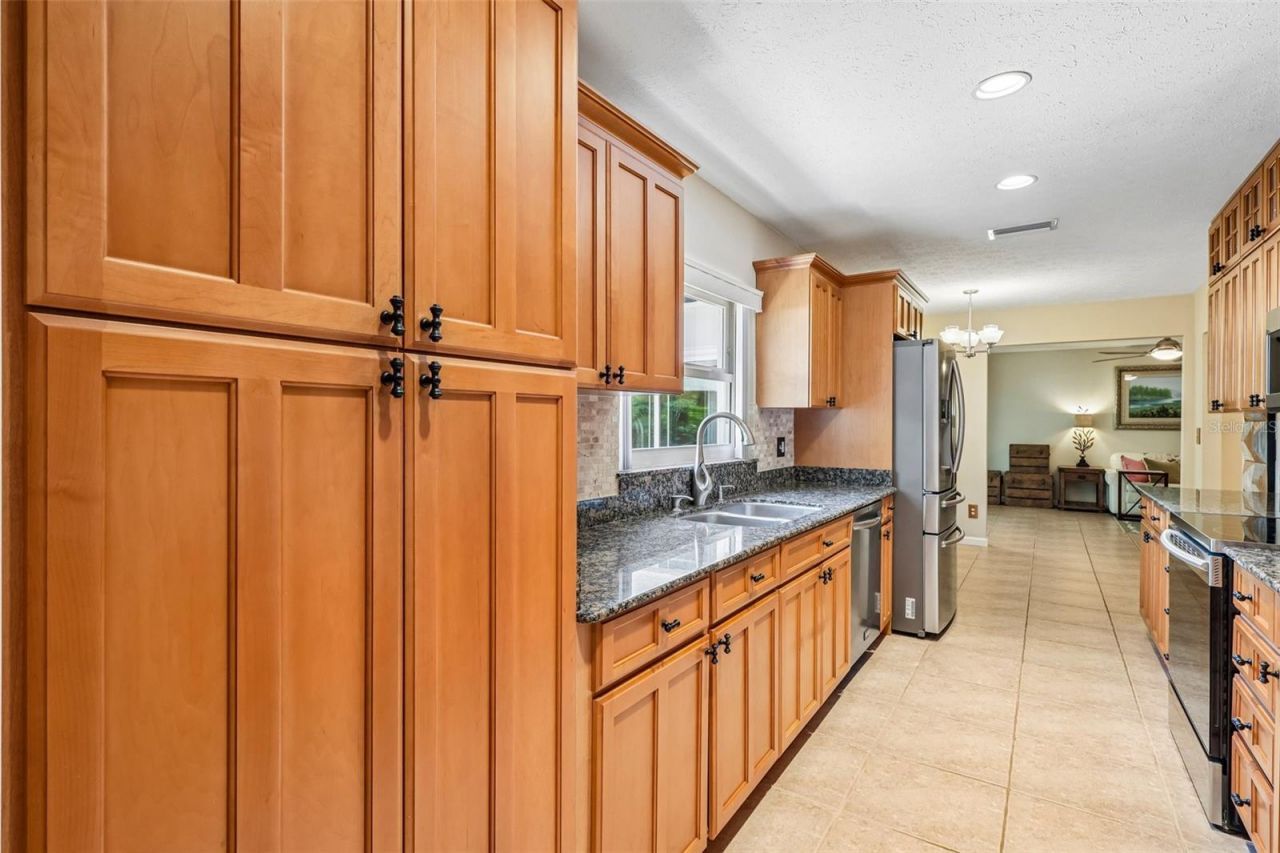 14309 Brentwood Drive , Tampa, FL 33618 Photo