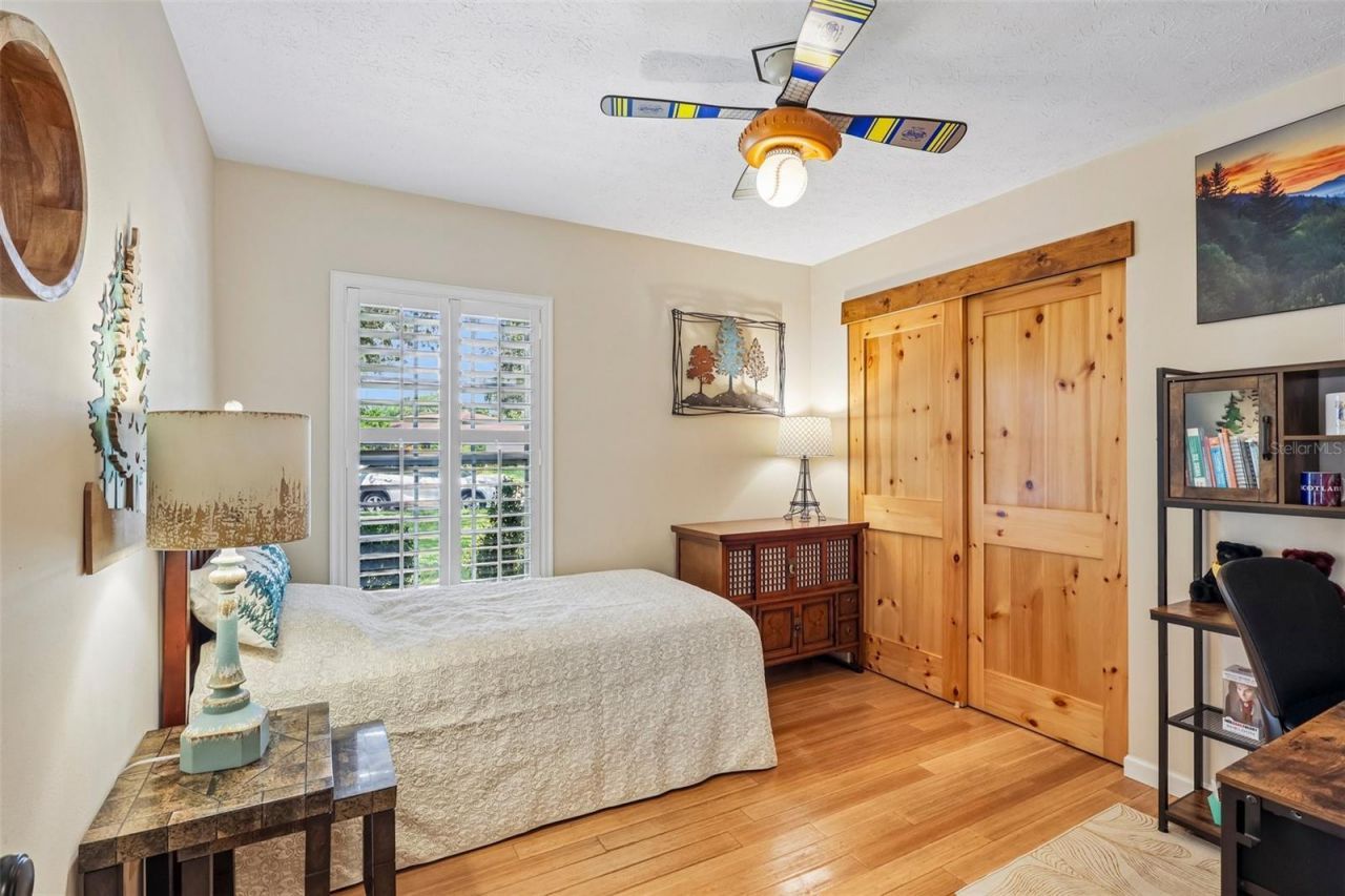 14309 Brentwood Drive , Tampa, FL 33618 Photo