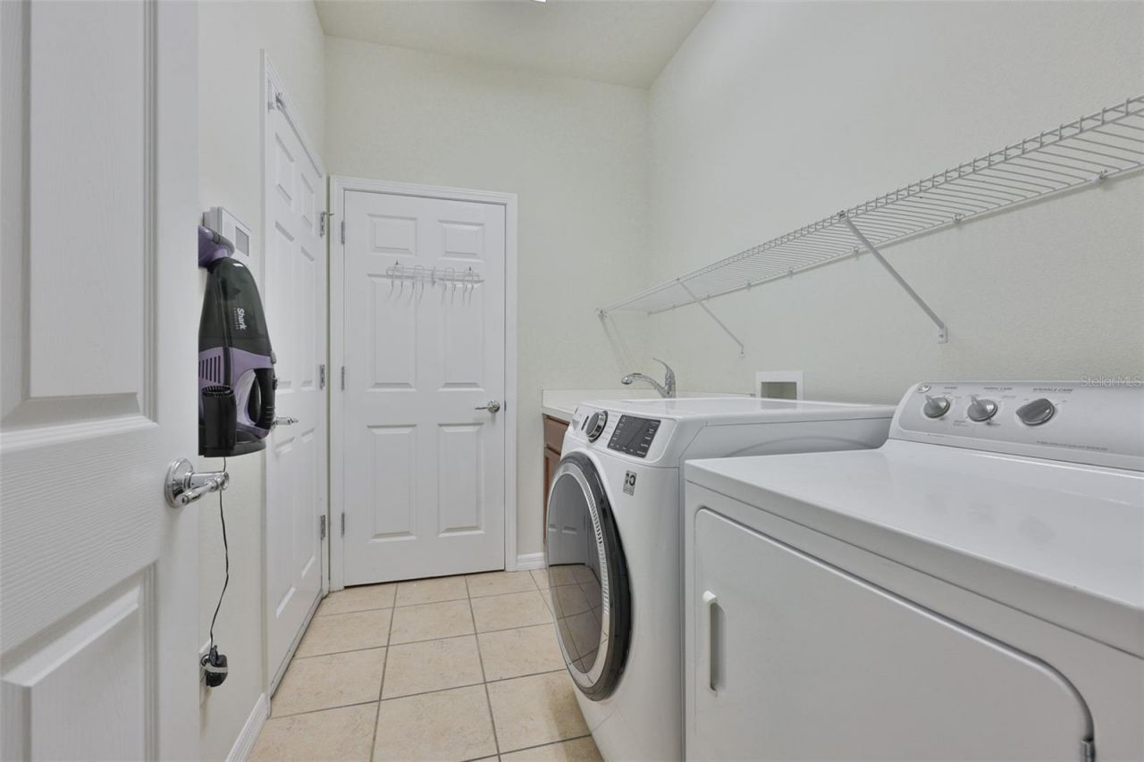 5618 Sunset Falls Drive , Apollo Beach, FL 33572 Photo