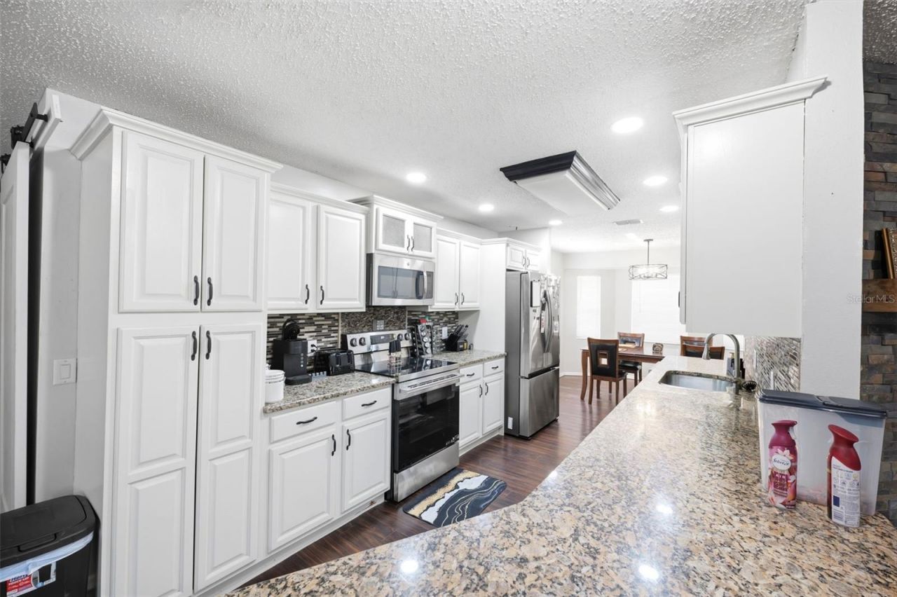 5552 W Irving Court , Homosassa, FL 34448 Photo
