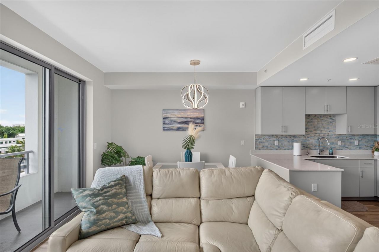 1709 N Tamiami Trail , Unit 505, Sarasota, FL 34234 Photo