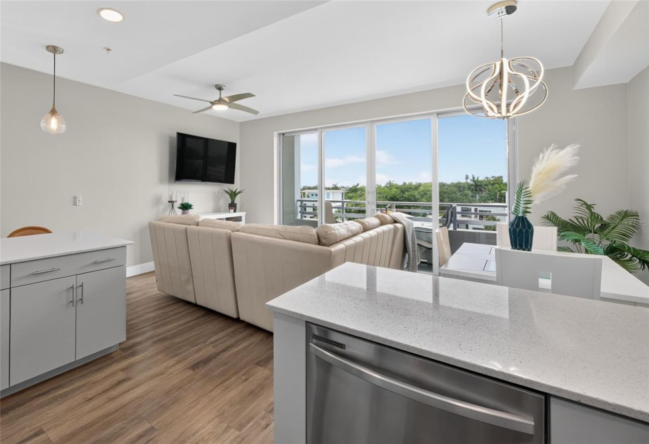 1709 N Tamiami Trail , Unit 505, Sarasota, FL 34234 Photo