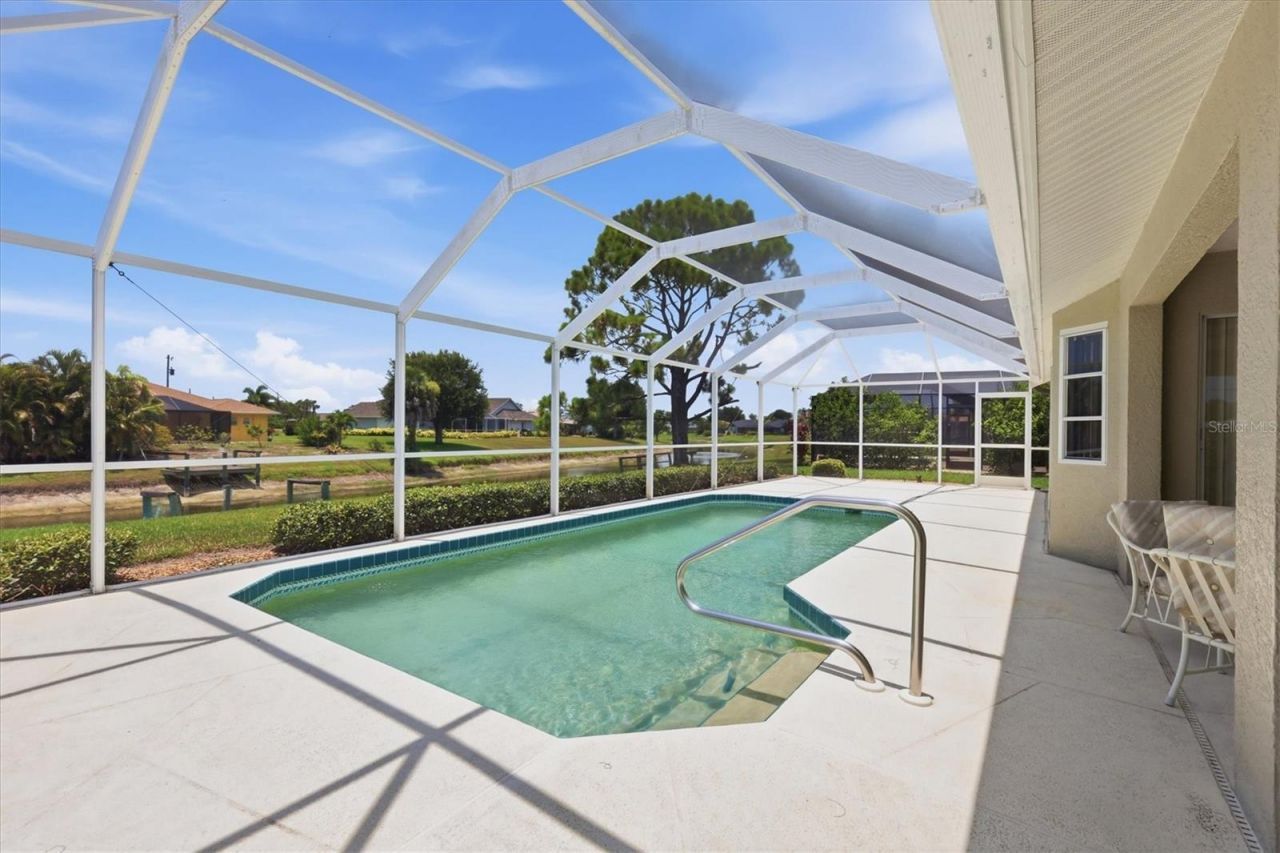 156 Mark Twain Lane, Rotonda West, FL 33947 Photo
