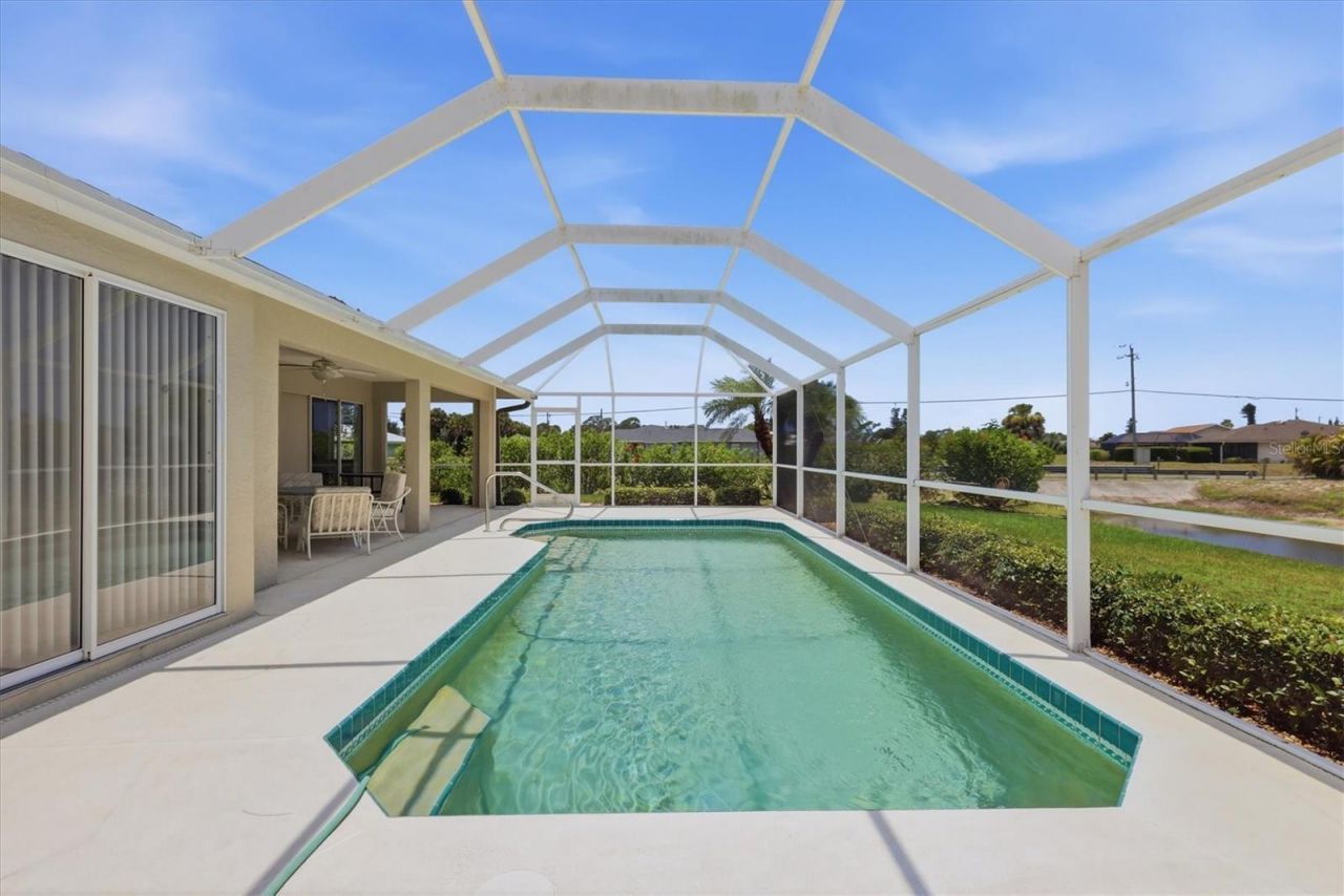156 Mark Twain Lane, Rotonda West, FL 33947 Photo