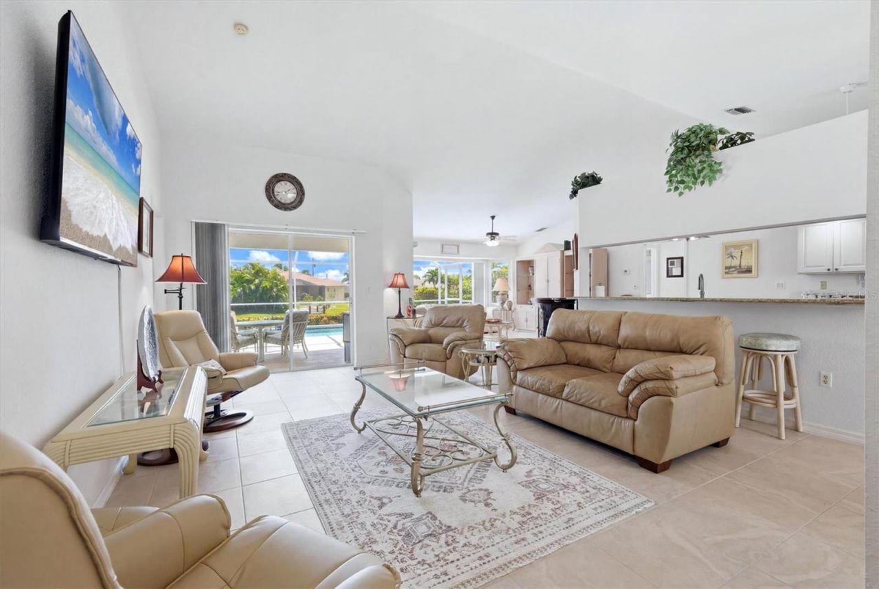 156 Mark Twain Lane, Rotonda West, FL 33947 Photo