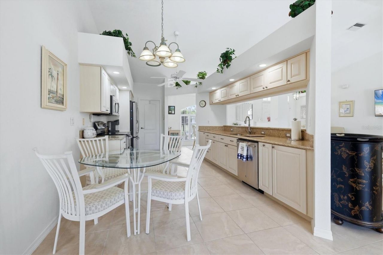 156 Mark Twain Lane, Rotonda West, FL 33947 Photo