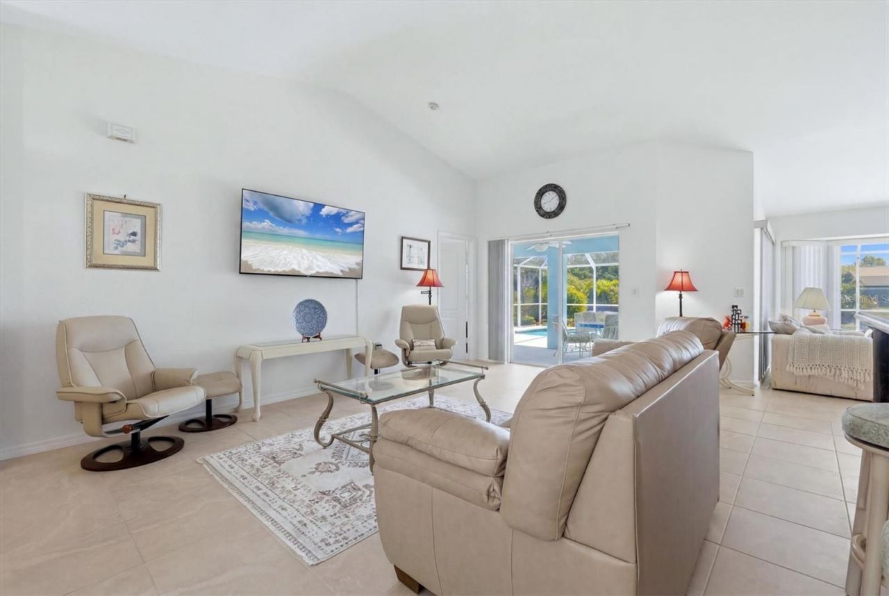 156 Mark Twain Lane, Rotonda West, FL 33947 Photo