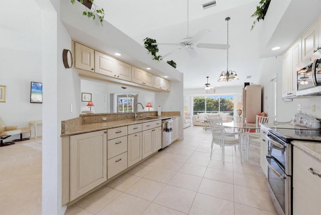 156 Mark Twain Lane, Rotonda West, FL 33947 Photo