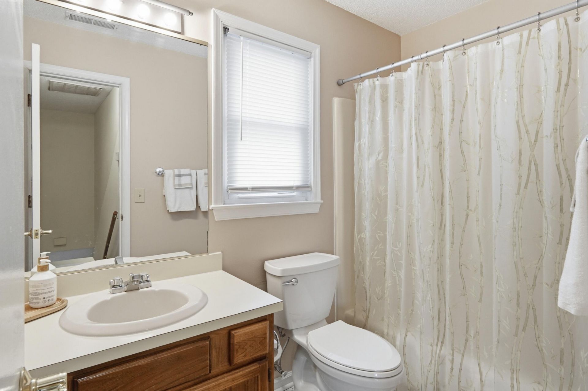 36 Manor Boulevard Photo 33