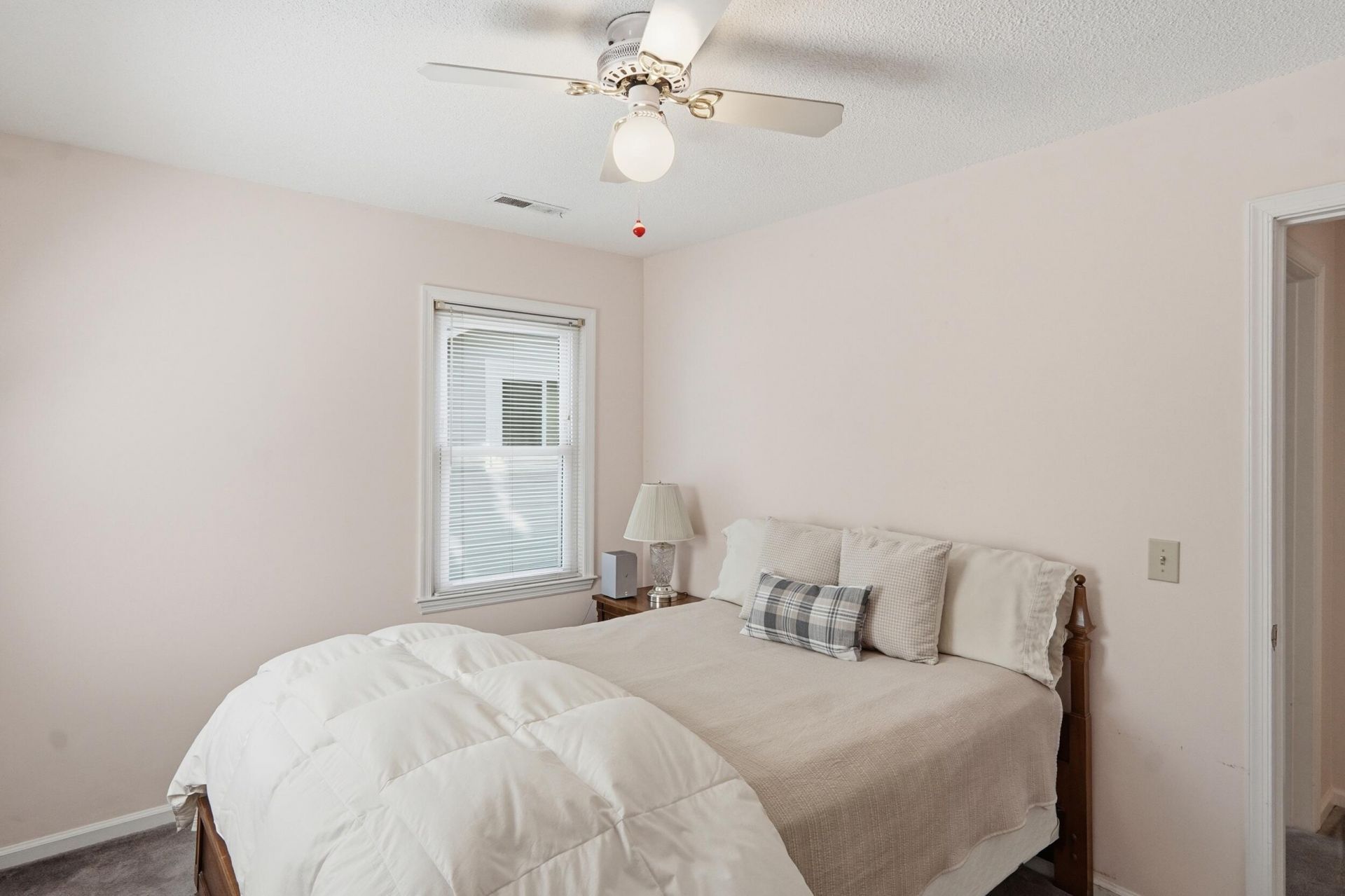 36 Manor Boulevard Photo 37