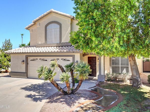 4402 E DESERT WIND Drive, Phoenix, AZ 85044