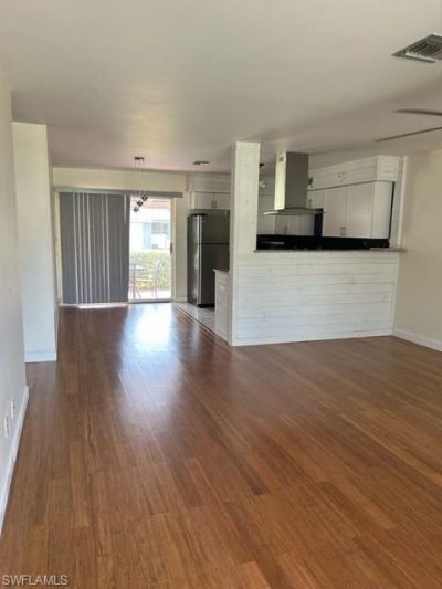 656 Palm View Dr, Unit 4, Naples, FL 34110 Photo