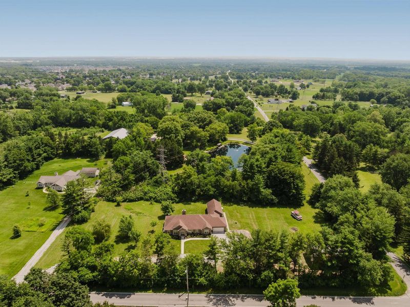 6684 Borror Road, Grove City, OH 43123 Photo 7