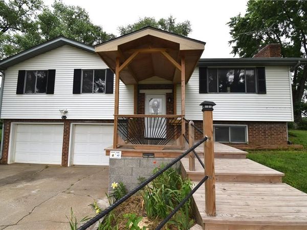 21282 Parallel Road, Tonganoxie, KS 66086