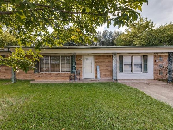 425 Lybrand Street, Wills Point, TX 75169
