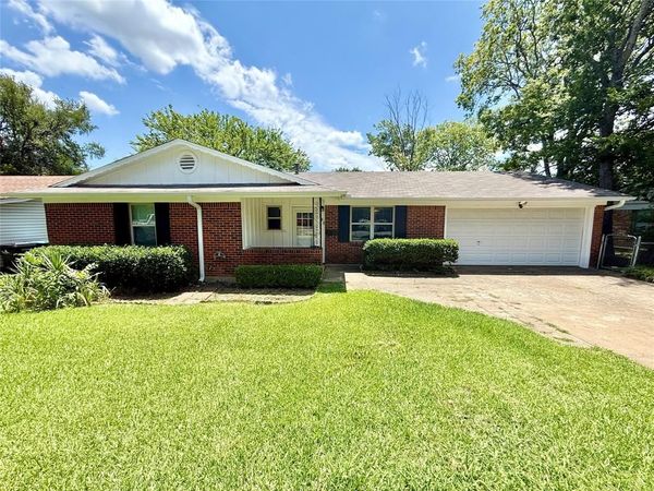 160 Bob White Road , Denison, TX 75020