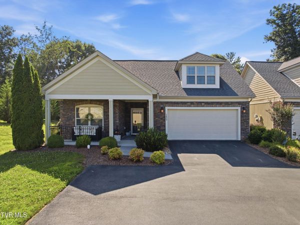 1430 Hatterdale Farm Road, Blountville, TN 37617