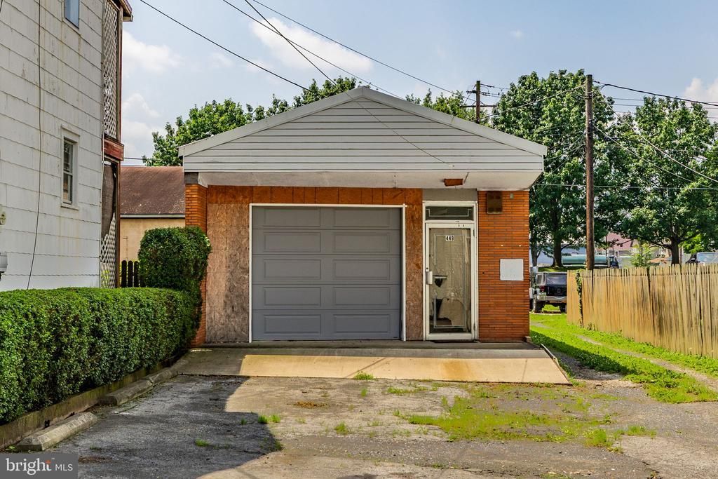 453 457 CHESTNUT STREET , SUNBURY, PA 17801