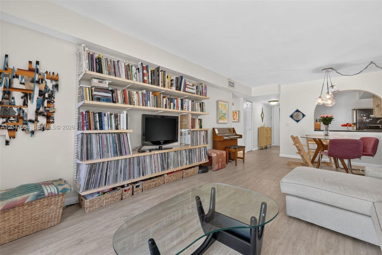 4600 SW 67th Ave , Unit 111, Miami, FL 33155 Photo