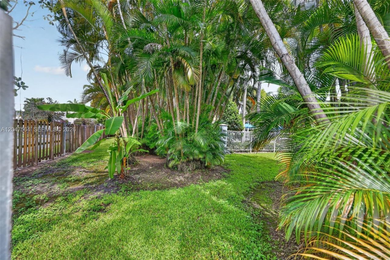 4600 SW 67th Ave , Unit 111, Miami, FL 33155 Photo