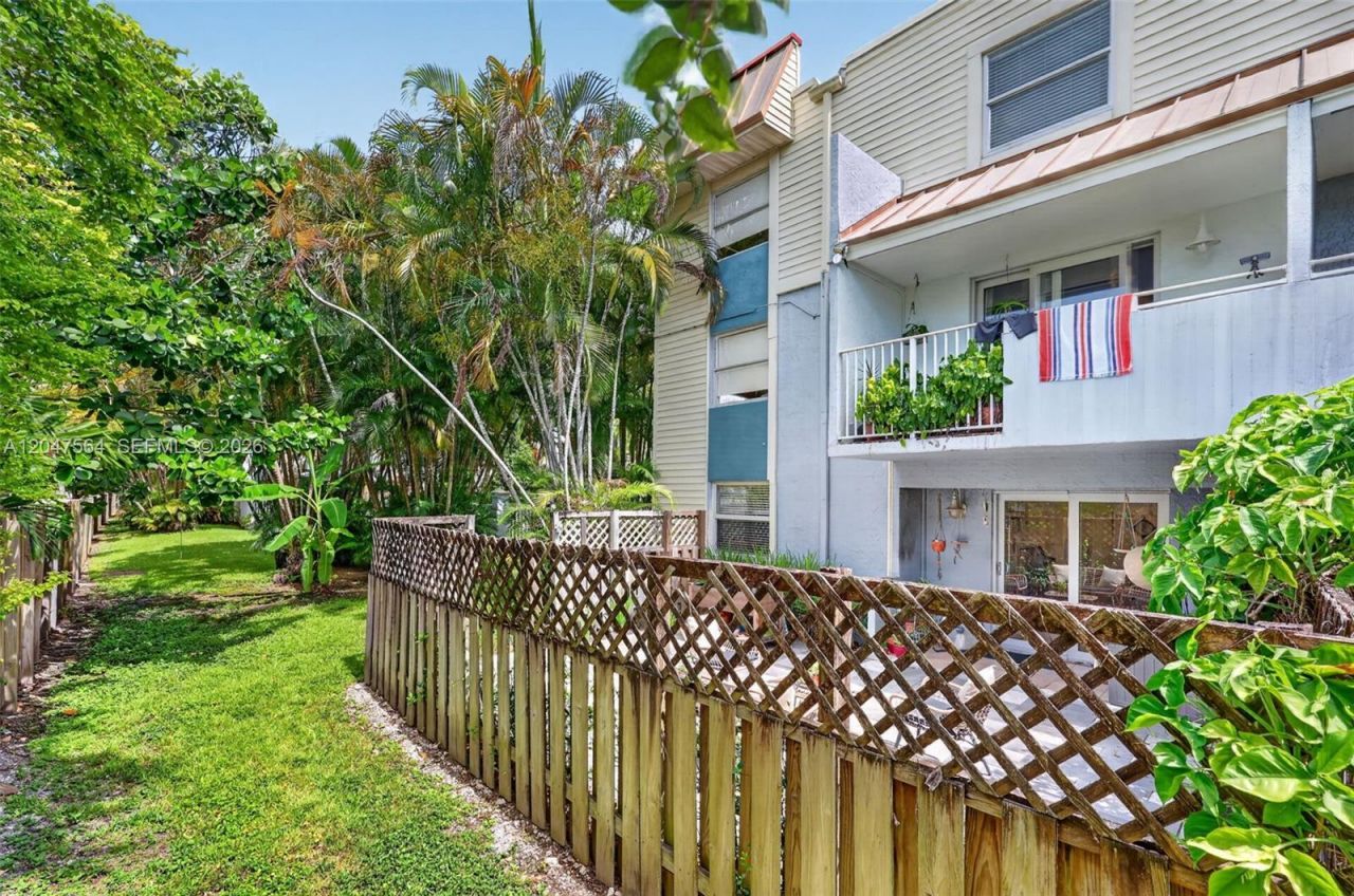 4600 SW 67th Ave , Unit 111, Miami, FL 33155 Photo