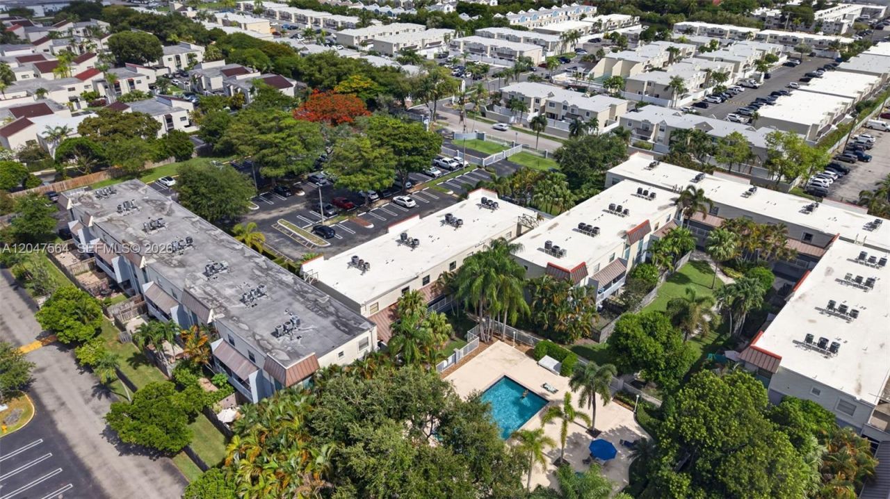 4600 SW 67th Ave , Unit 111, Miami, FL 33155 Photo