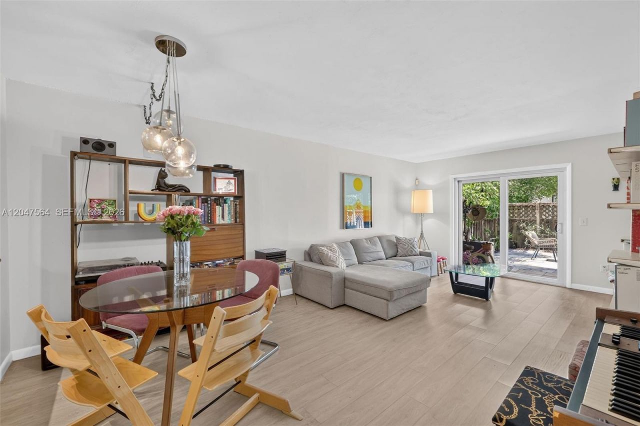 4600 SW 67th Ave , Unit 111, Miami, FL 33155 Photo