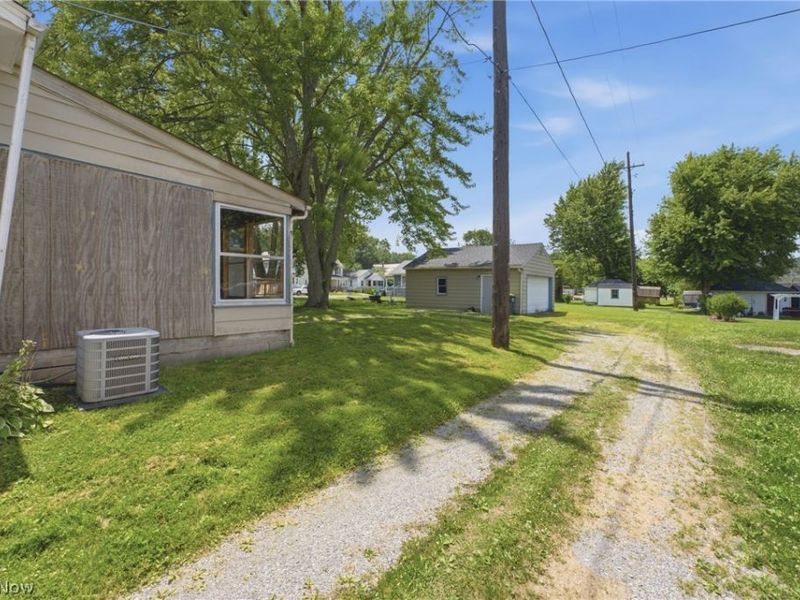 232 S 15th Street, Sebring, OH 44672 Photo 4