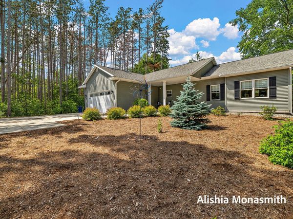 2360 E Mount Garfield Road, Muskegon, MI 49444