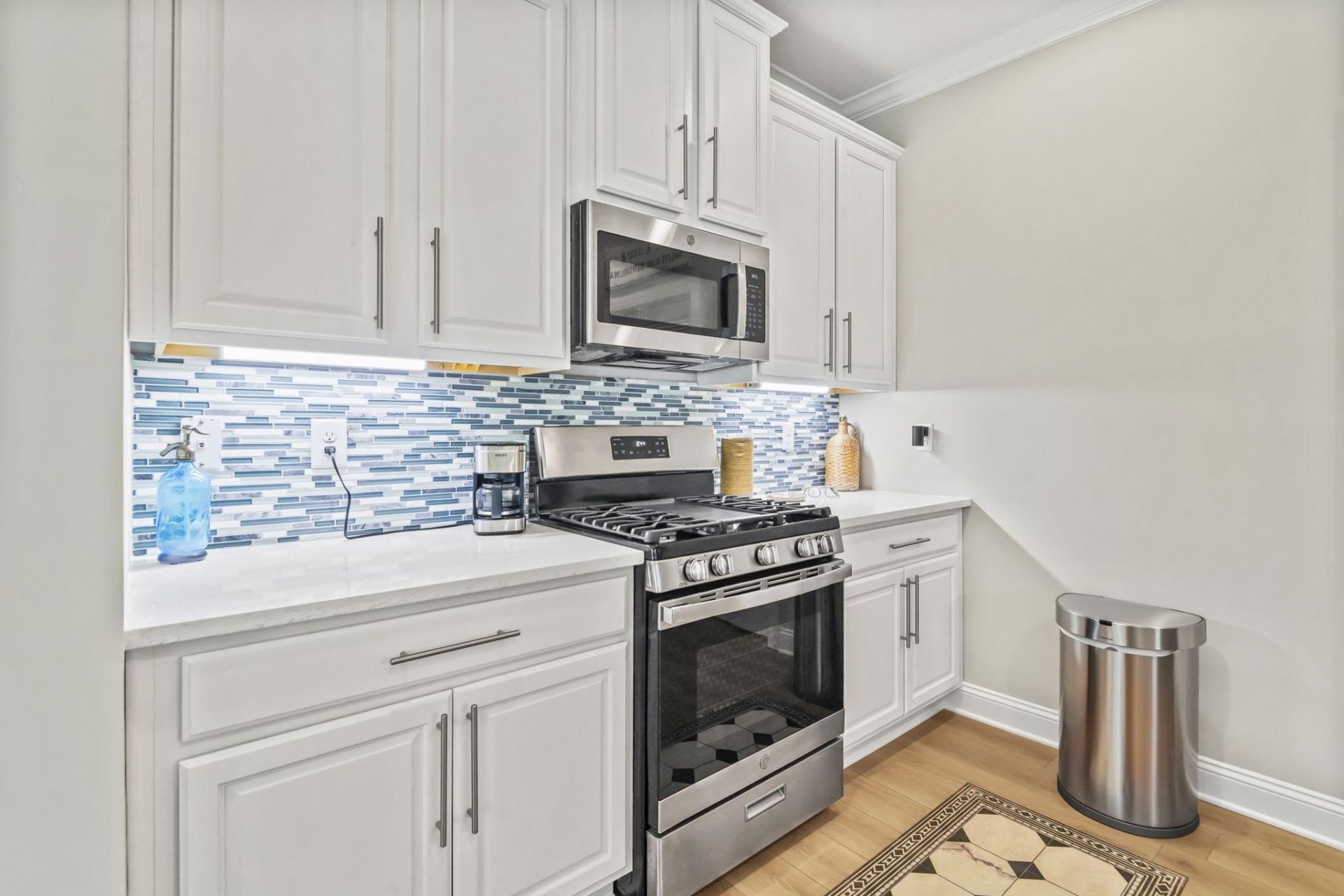 908 Jackline Place  Photo 10