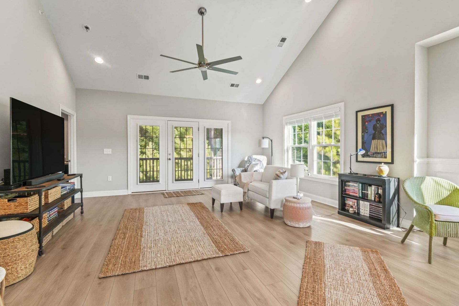 908 Jackline Place  Photo 4