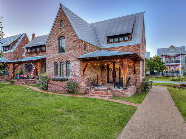 43 Redbud Street, Unit D, Carlton Landing, OK 74432