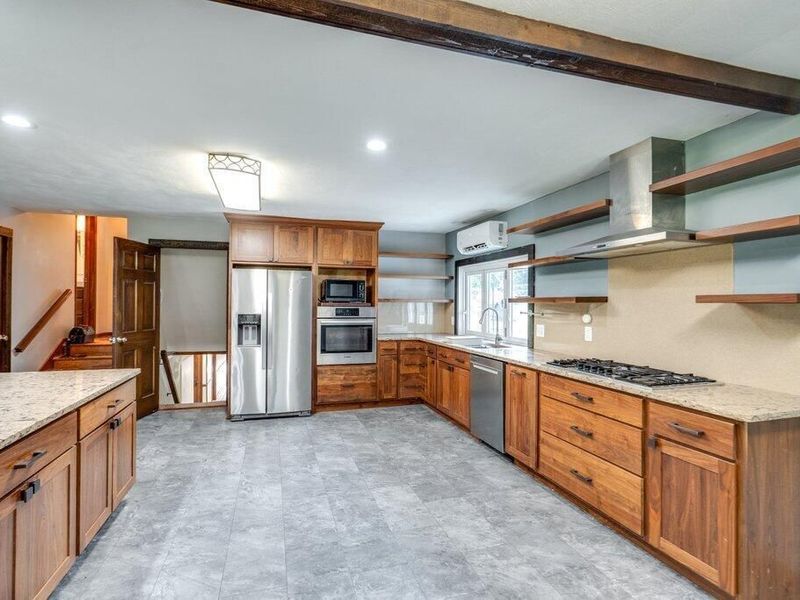 18080 Woodview Lane, Fredericktown, OH 43019 Photo 10
