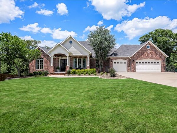 3140 Laurel Circle , Centerton, AR 72719