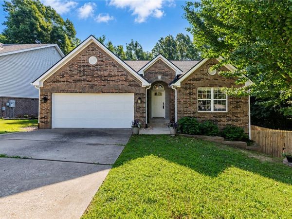 2902 Northaven Drive, Bentonville, AR 72712