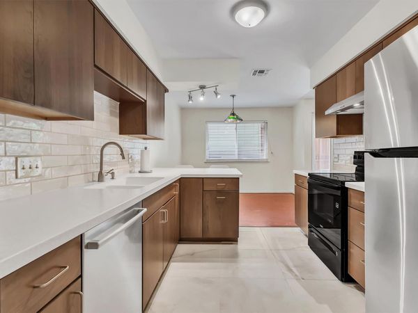5703 W Gate BLVD, Unit B, Austin, TX 78745