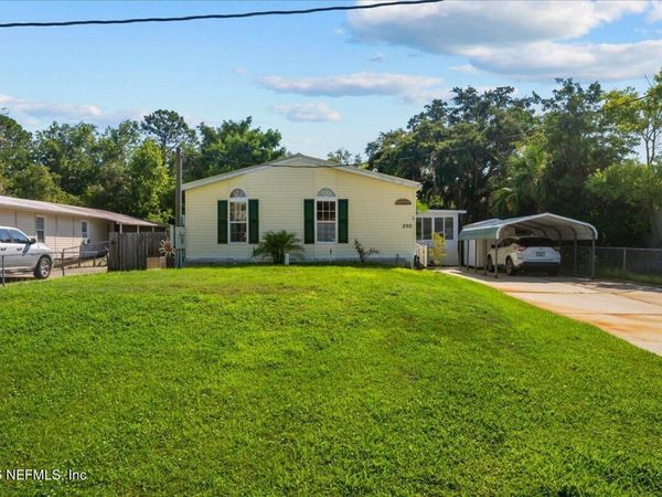 290 TARPON Boulevard, Palatka, FL 32177