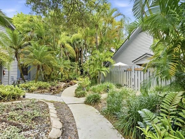 1337 Solana RD , NAPLES, FL 34103