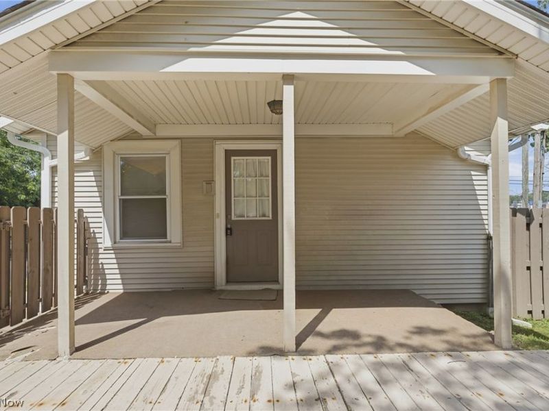 679 Saint Andrews Court, Akron, OH 44312 Photo 7