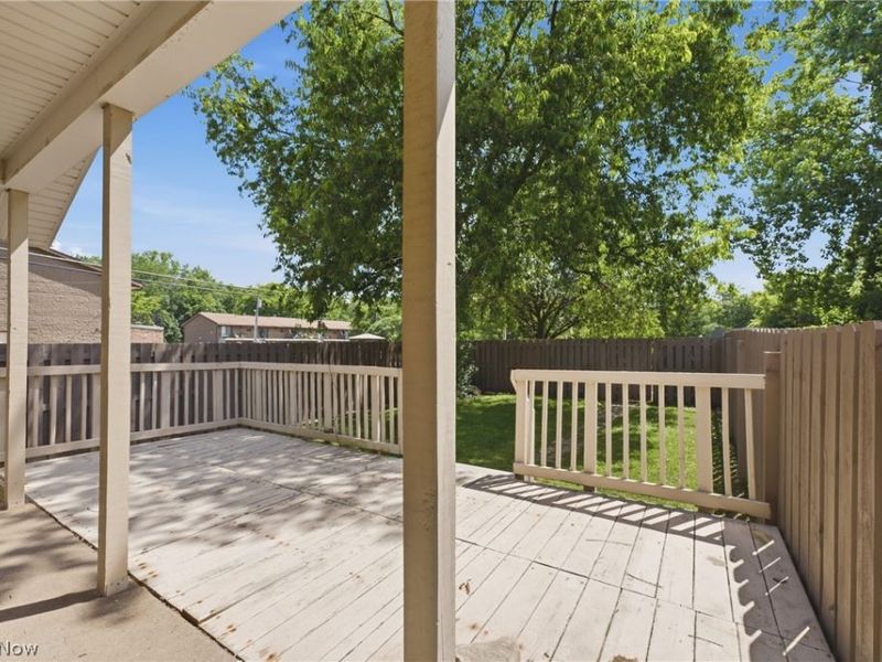 679 Saint Andrews Court, Akron, OH 44312 Photo 8