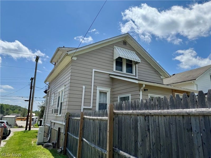 402 E Marietta St. Manor, Woodsfield, OH 43793 Photo 10