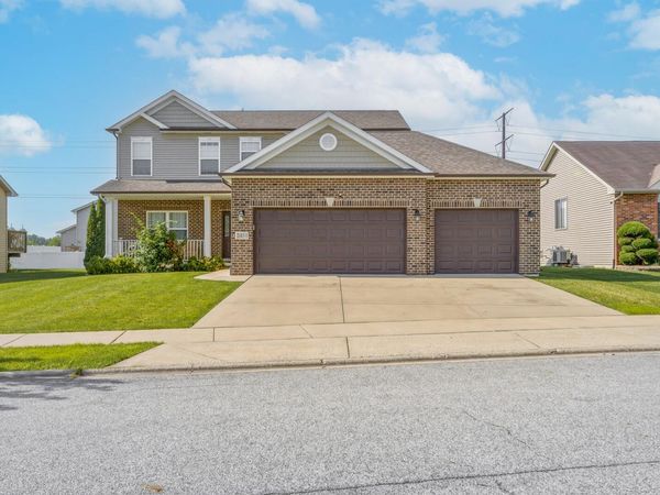 2451 W 85th Lane , Merrillville, IN 46410