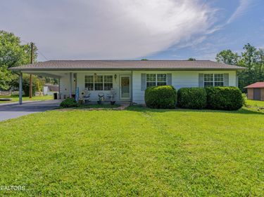 210 Jackson Lane, Oliver Springs, TN 37840